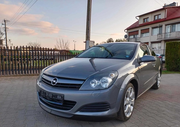 Opel Astra cena 9900 przebieg: 220000, rok produkcji 2005 z Konin małe 154